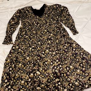 Ladies flounce dress